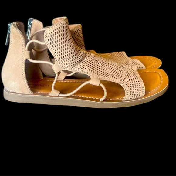 Lucky Brand Bartega, ladies, gladiator style sandals back NWOT 7 1/2 Tan - Picture 1 of 9